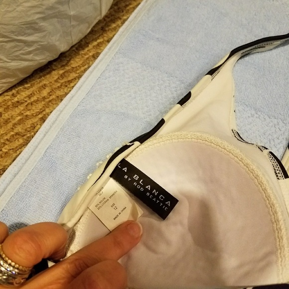 Swim Suit black and white used in good condition - Picture 4 of 5